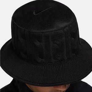 Nike Life Apex Reversible Bucket Hat NWT  M in black